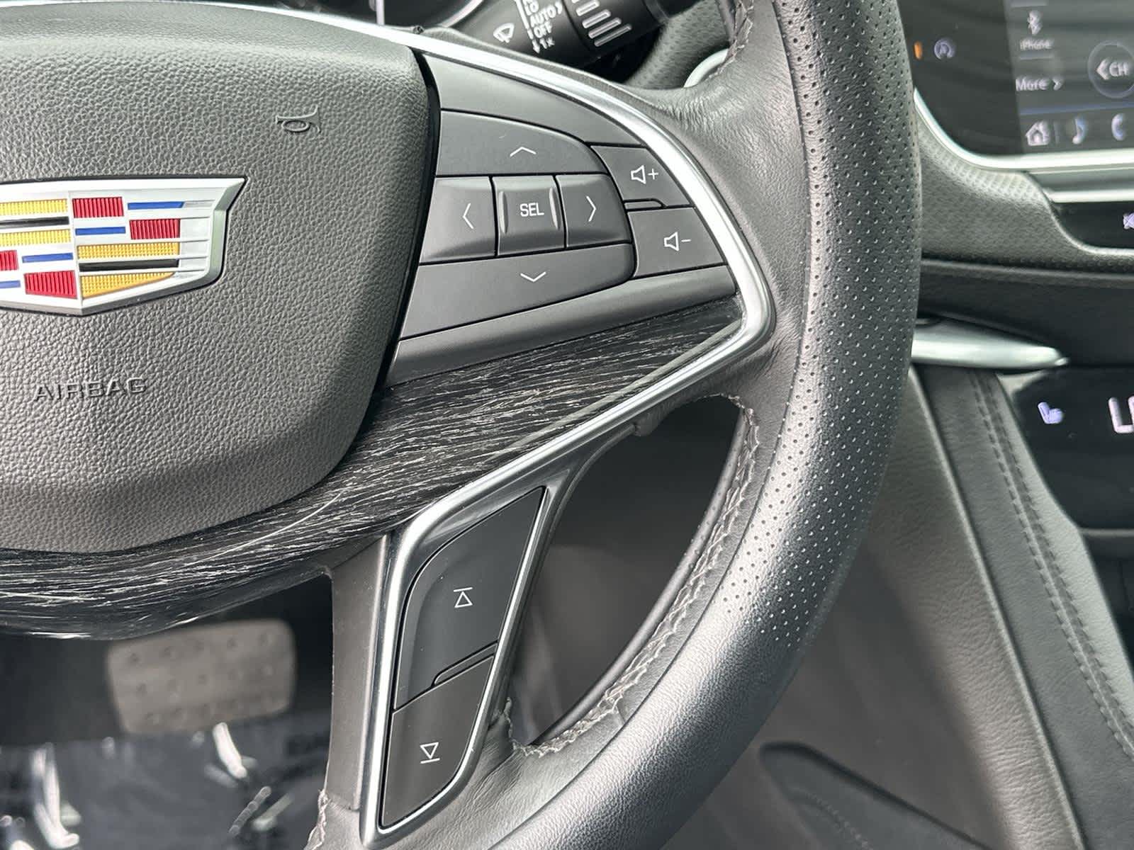 Vehicle image 24 of 31