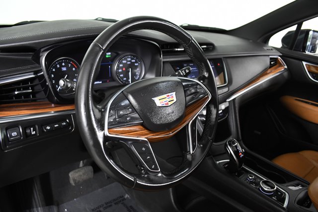 Vehicle image 18 of 32