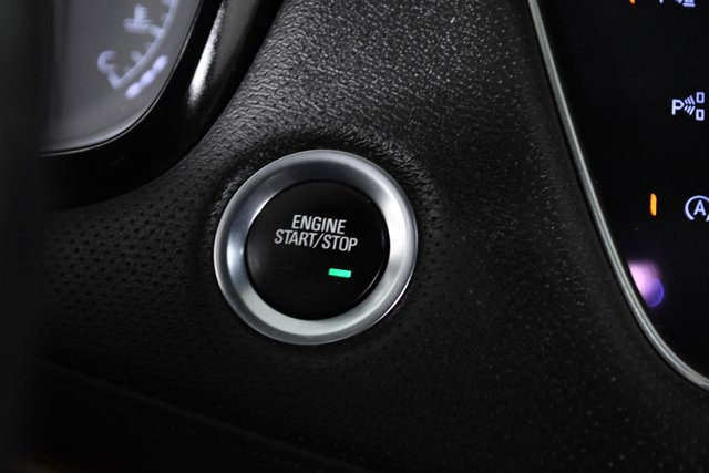Vehicle image 16 of 32