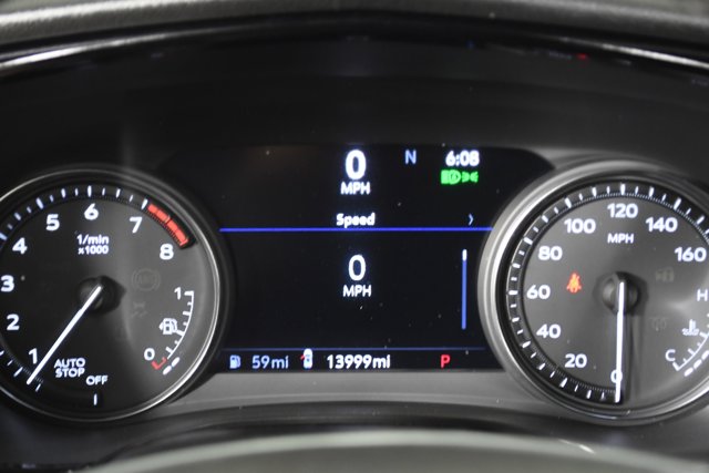 Vehicle image 11 of 32