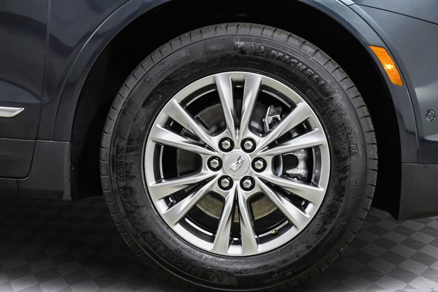 Vehicle image 31 of 32