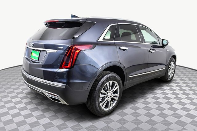 Vehicle image 4 of 32