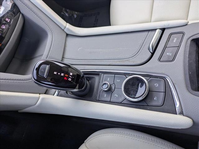 Vehicle image 20 of 25