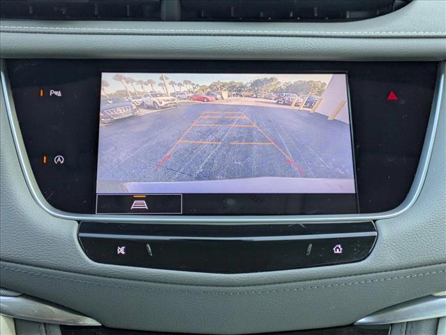 Vehicle image 18 of 25
