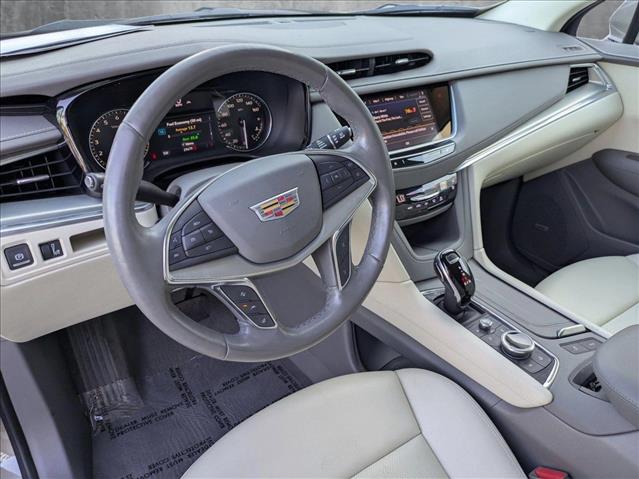 Vehicle image 16 of 25