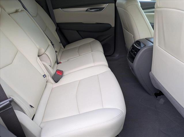 Vehicle image 11 of 25
