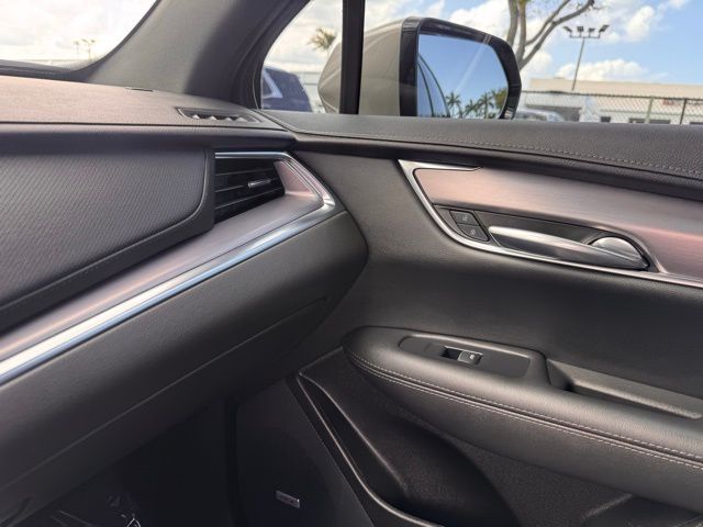 Vehicle image 25 of 25