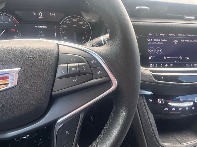 Vehicle image 12 of 25