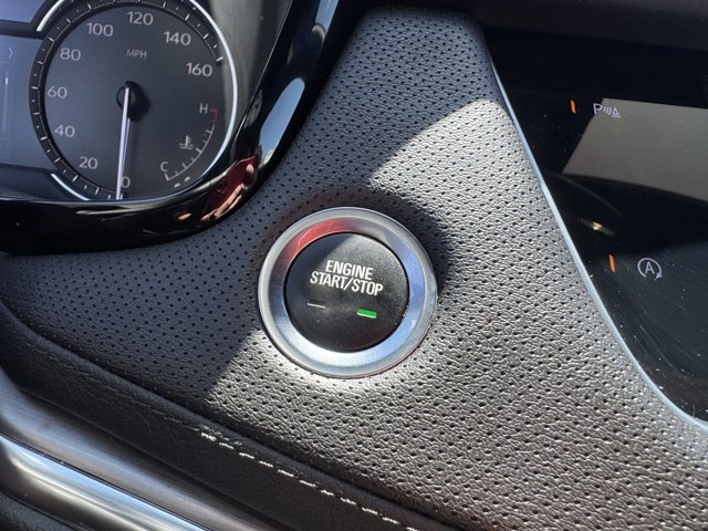 Vehicle image 27 of 34