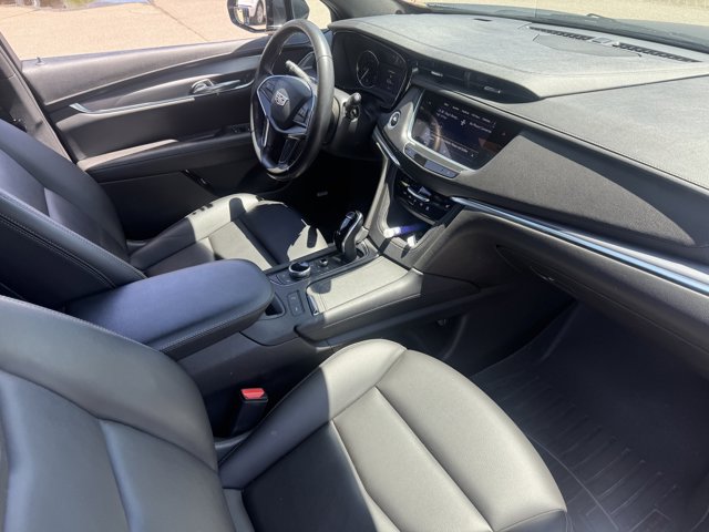 Vehicle image 22 of 34