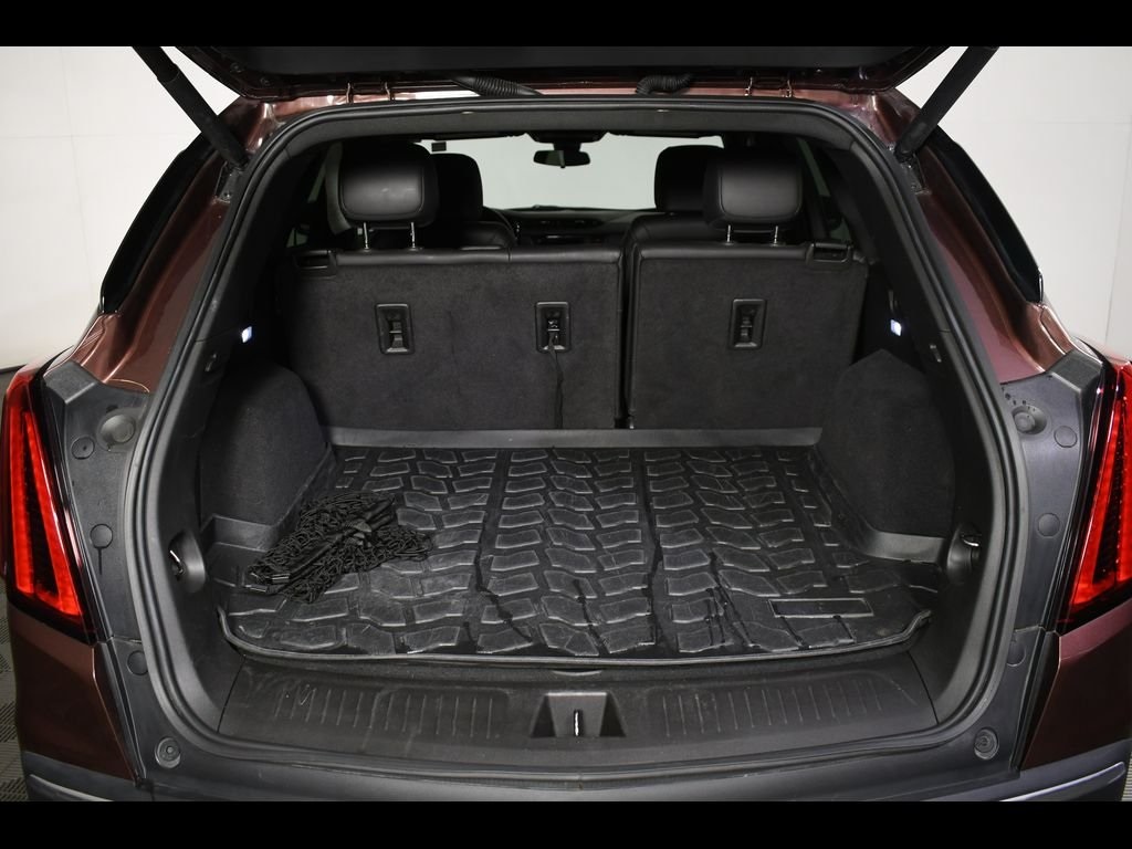 Vehicle image 16 of 27