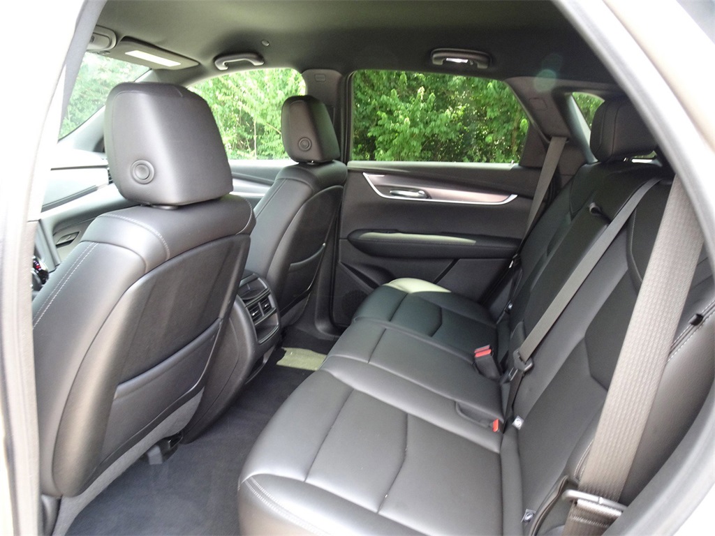 Vehicle image 14 of 22