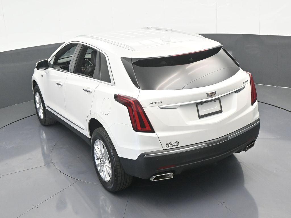 Vehicle image 25 of 71