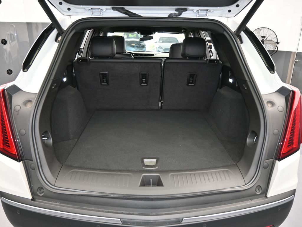 Vehicle image 64 of 71