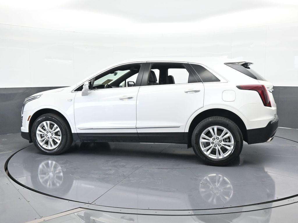 Vehicle image 32 of 71