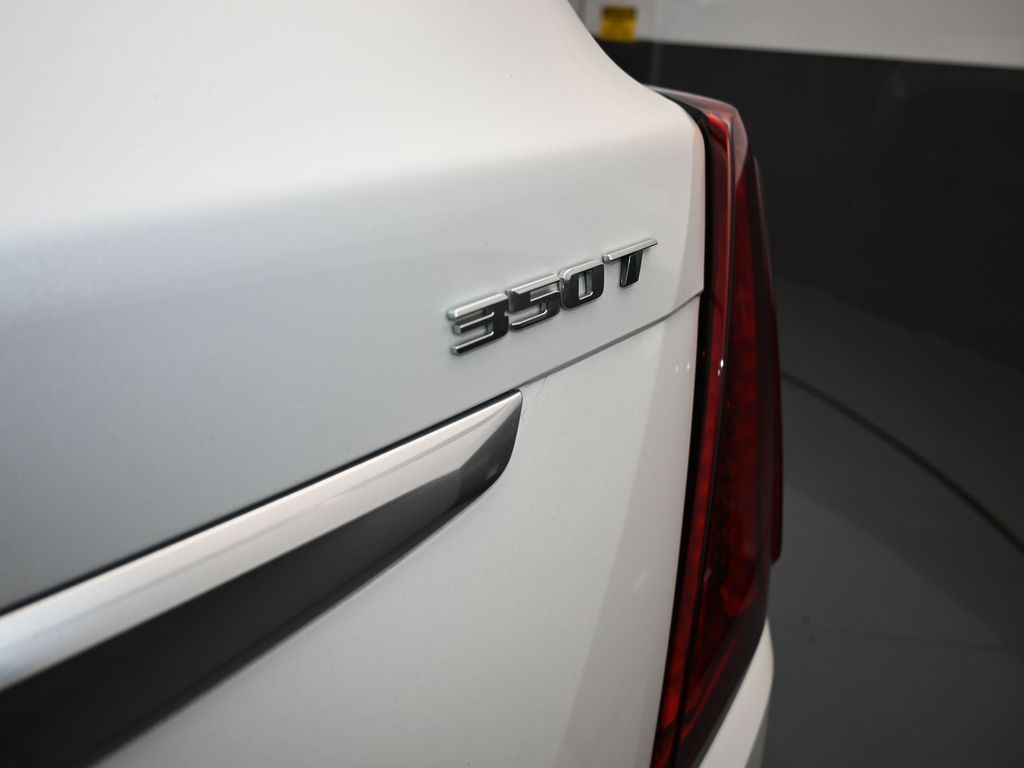 Vehicle image 62 of 71