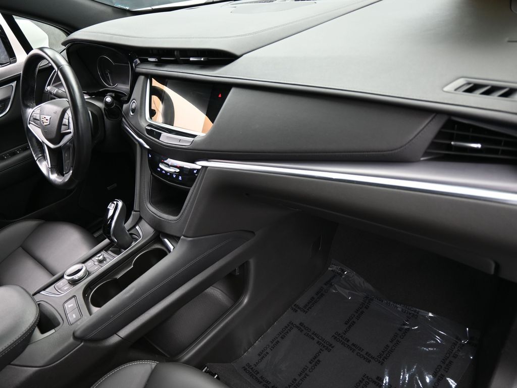 Vehicle image 69 of 71