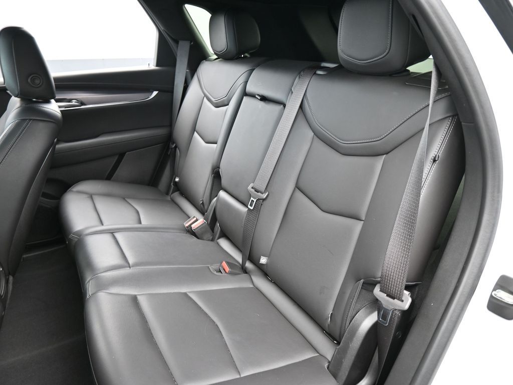 Vehicle image 58 of 71