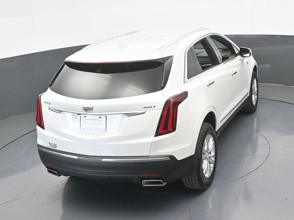 Vehicle image 18 of 71