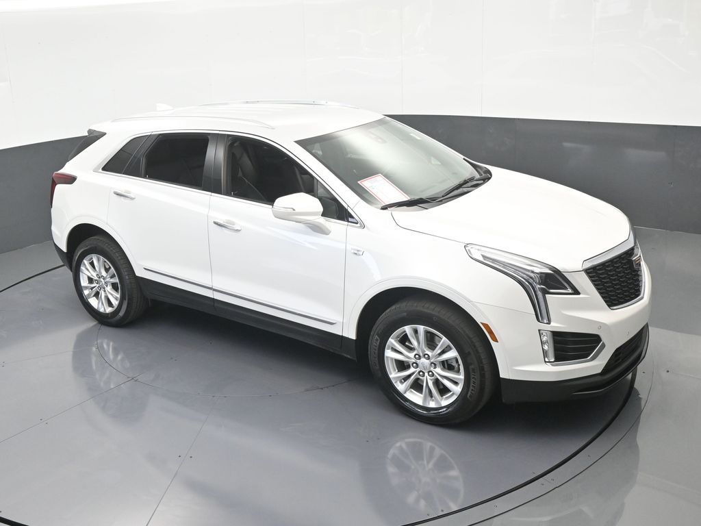 Vehicle image 9 of 71