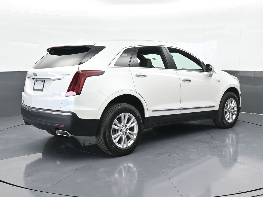 Vehicle image 23 of 71