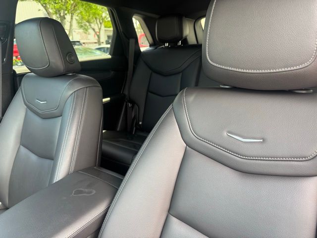 Vehicle image 11 of 22