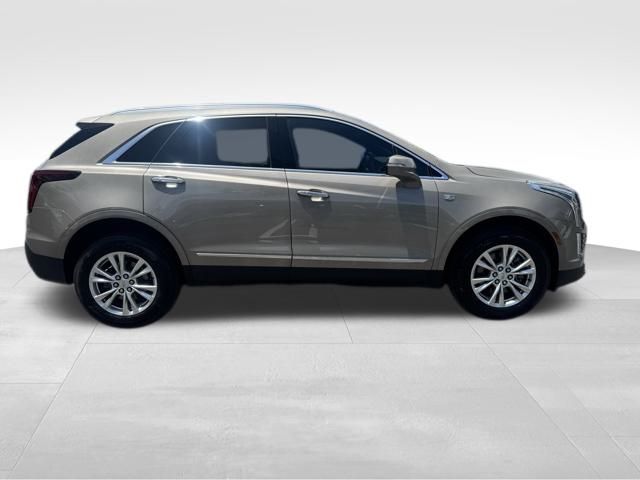 Vehicle image 4 of 22