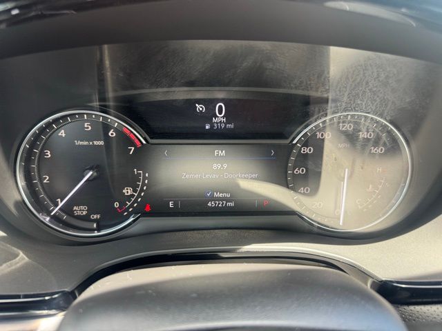 Vehicle image 17 of 22
