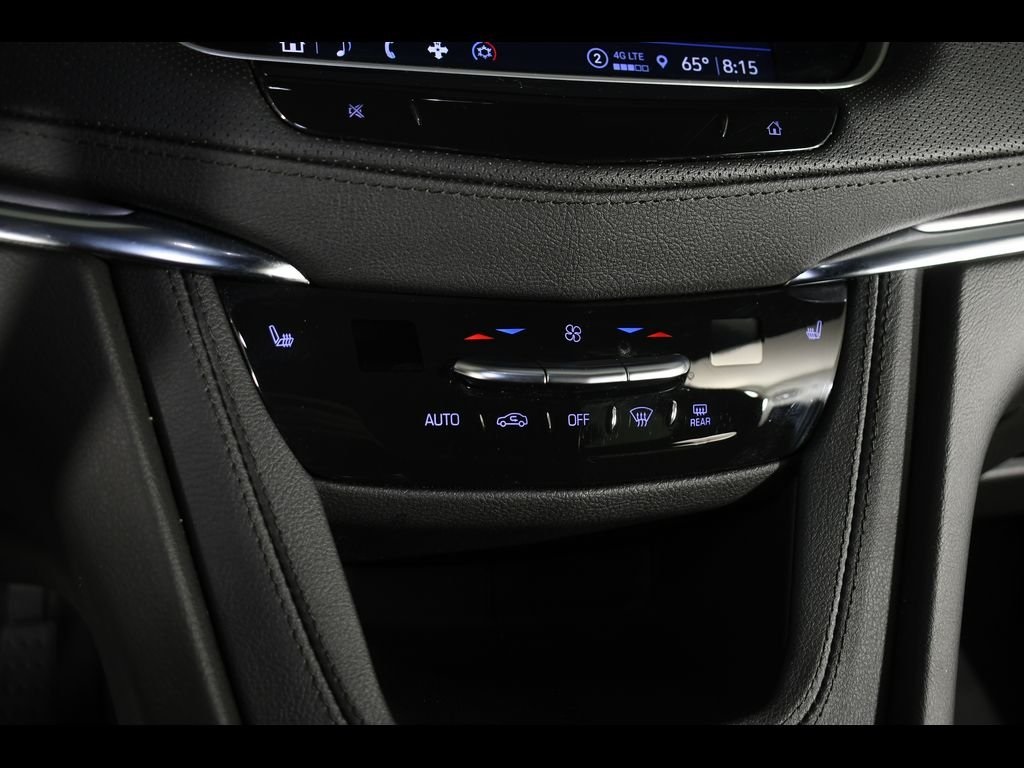 Vehicle image 24 of 27
