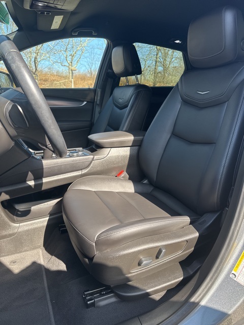Vehicle image 19 of 35