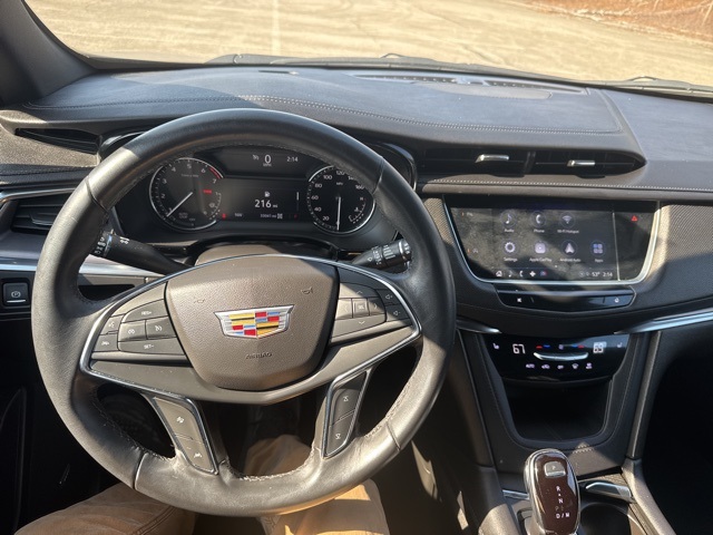 Vehicle image 20 of 35