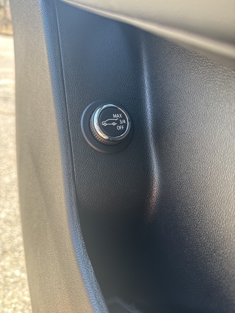 Vehicle image 17 of 35