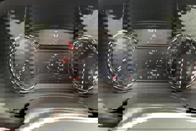 Vehicle image 20 of 31