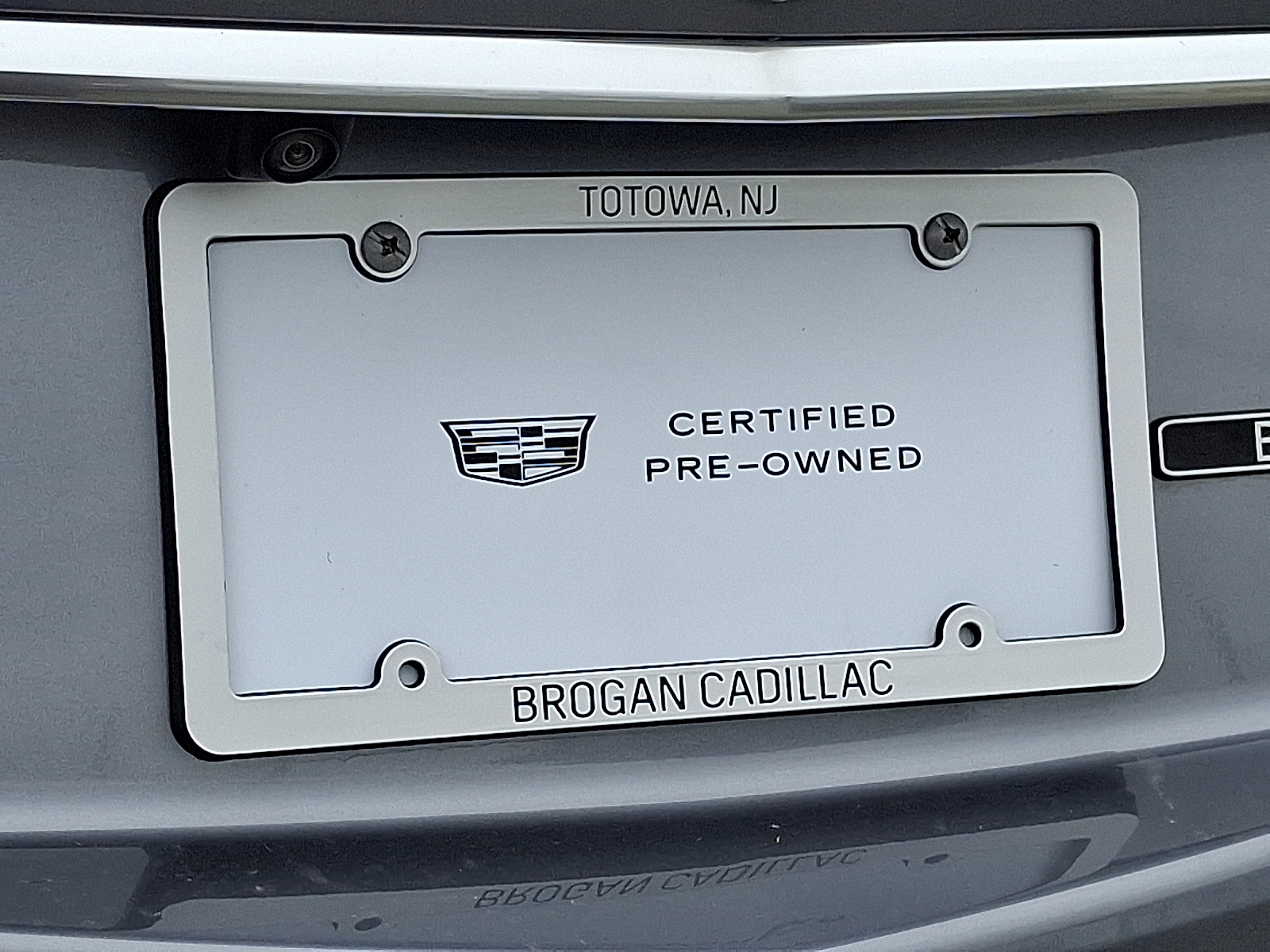 Vehicle image 24 of 30
