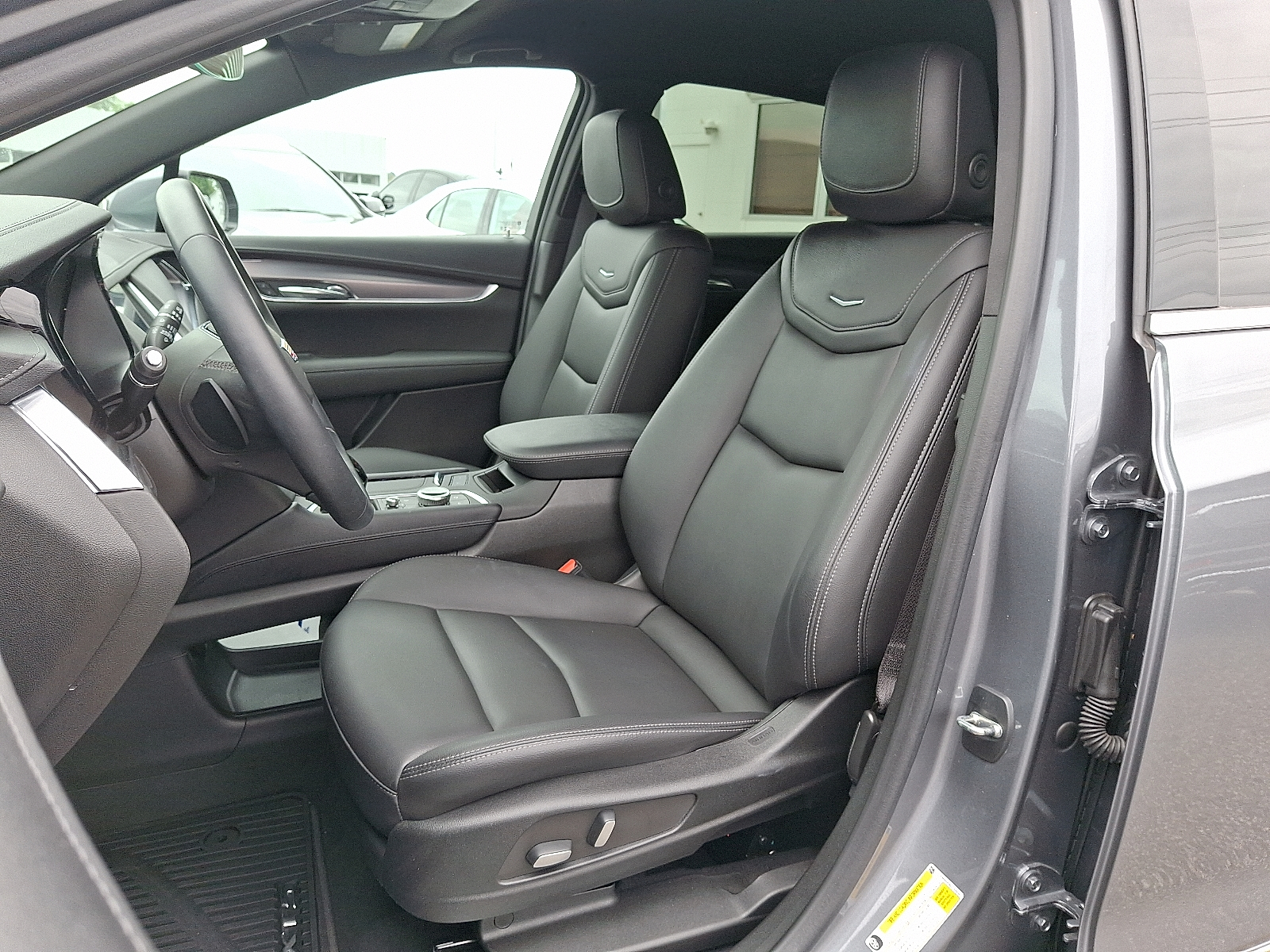 Vehicle image 9 of 30