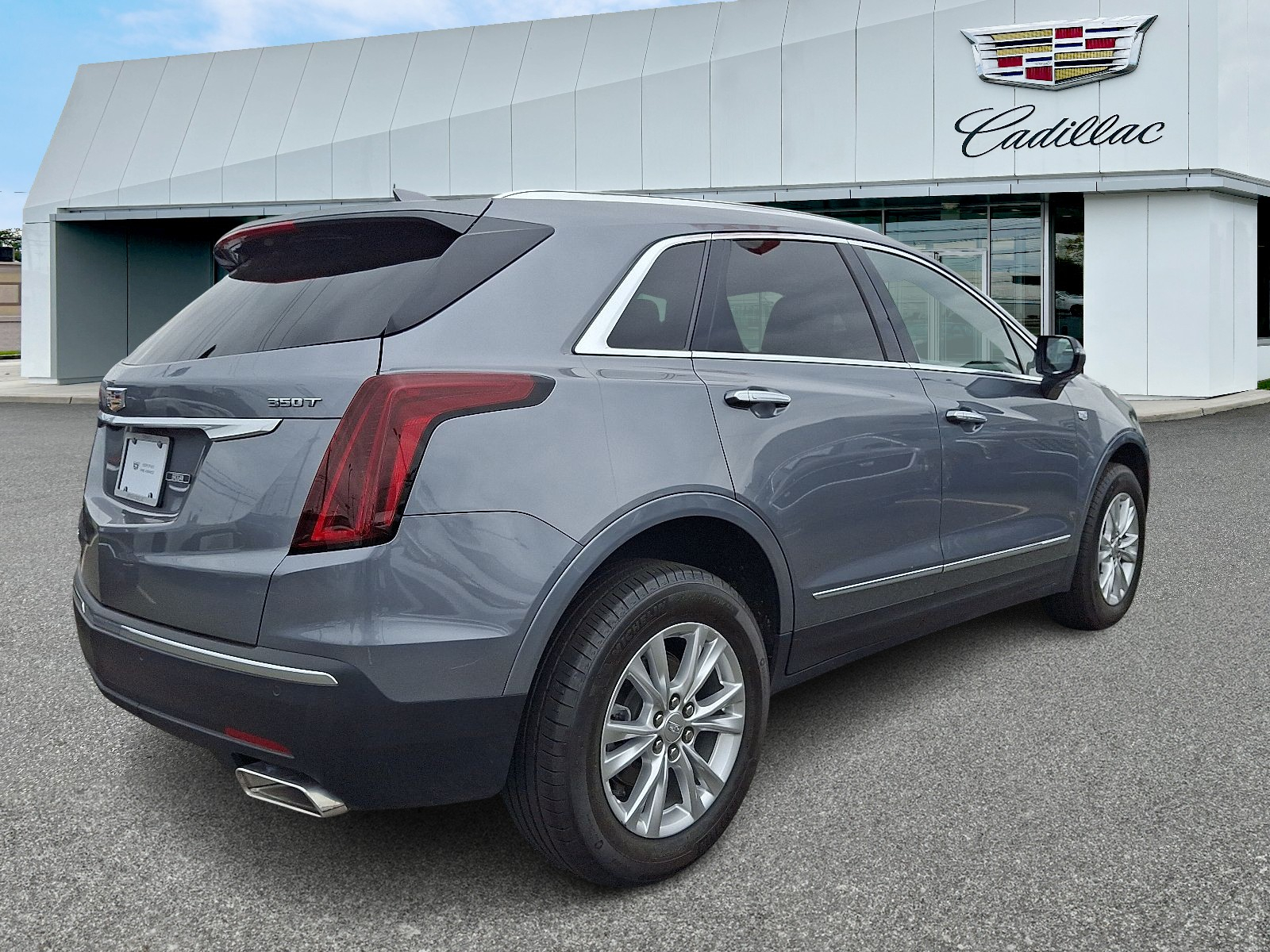 Vehicle image 4 of 30