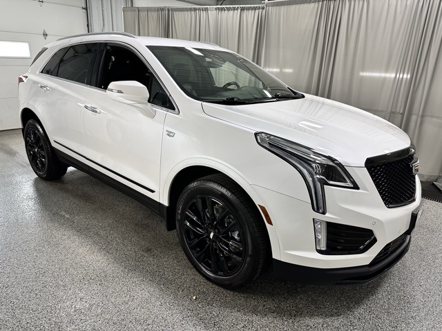 Vehicle image 2 of 29