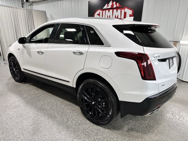 Vehicle image 4 of 29