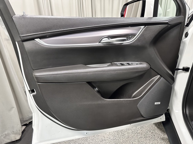 Vehicle image 18 of 29