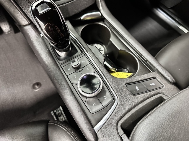 Vehicle image 15 of 29