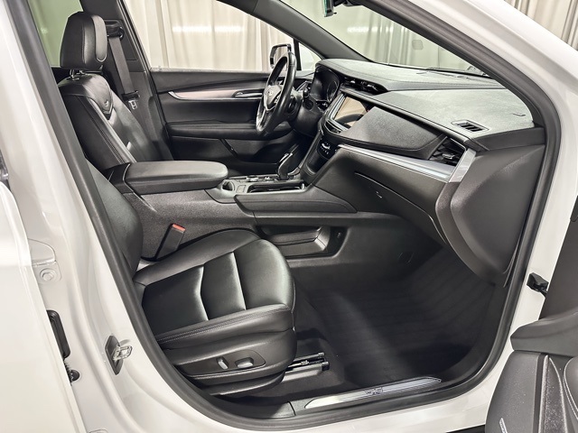 Vehicle image 7 of 29