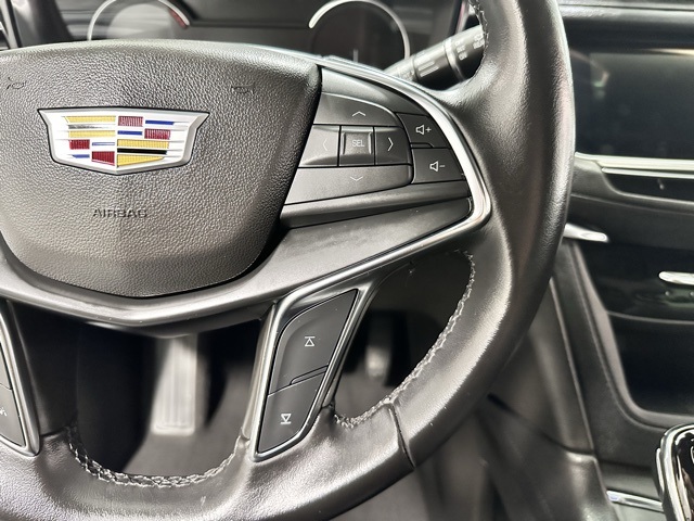 Vehicle image 16 of 29