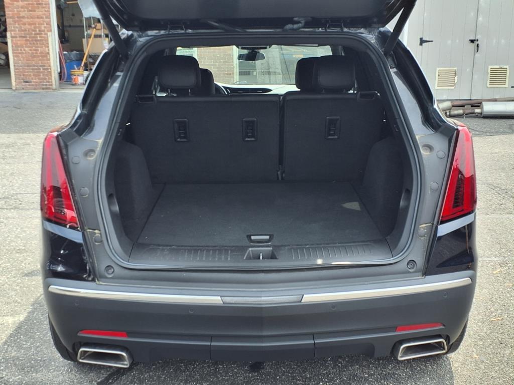 Vehicle image 13 of 31