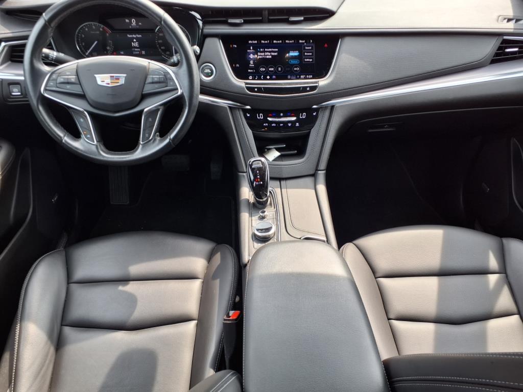 Vehicle image 17 of 31