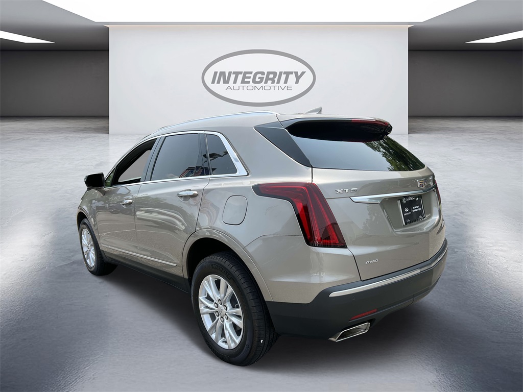 Vehicle image 6 of 41