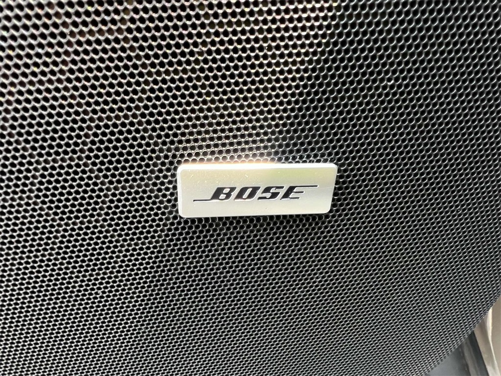 Vehicle image 23 of 41