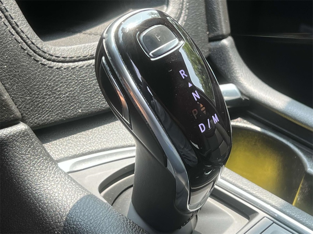 Vehicle image 29 of 41