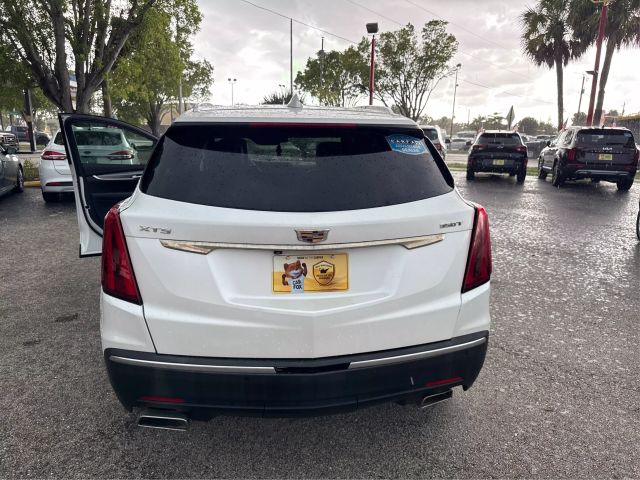 Vehicle image 6 of 14