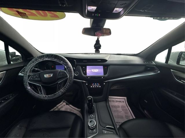 Vehicle image 10 of 14