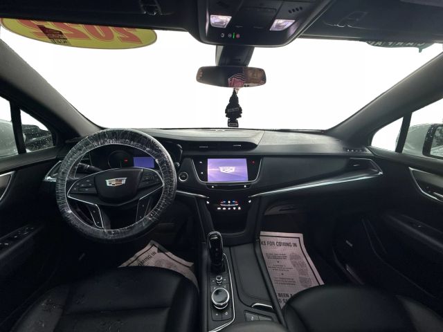 Vehicle image 11 of 14